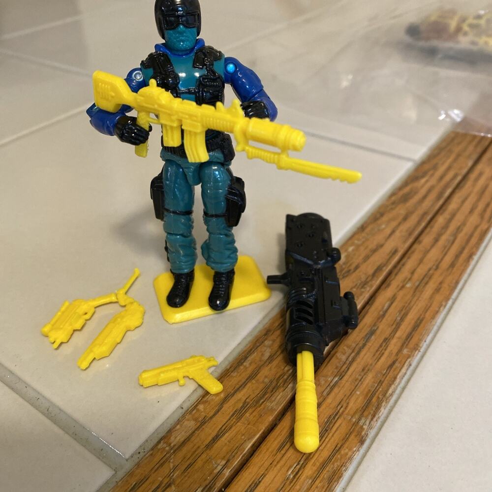 GI Joe 1993 Beach Head Action Figure With Accessories Not Complete